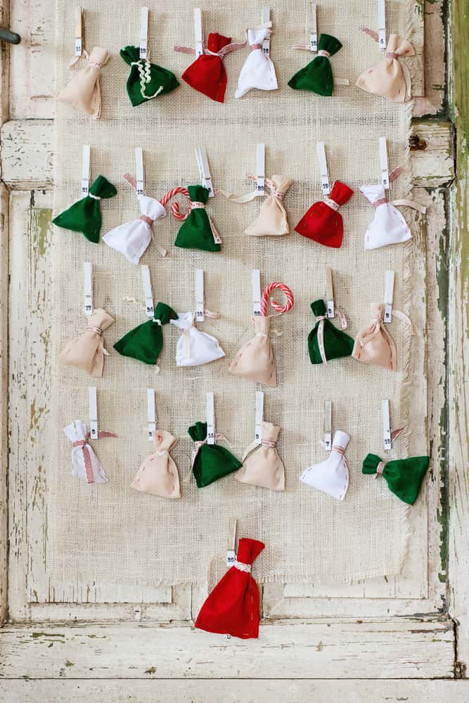 advent calendar as a fun way to give money gift ideas for a teenage girl or boy