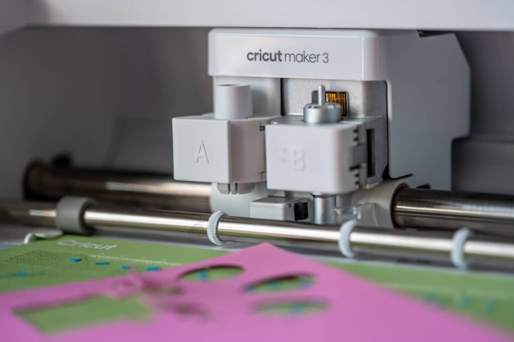 cricut machine that can be use for the most profitable cricut business ideas