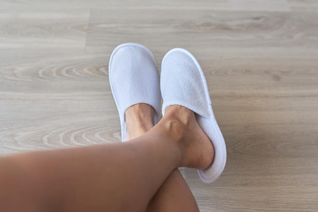 a picture of feet with slippers that you can sell without getting scammed