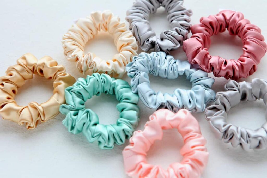 scrunchies with different colors a craft that make money