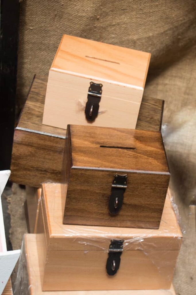 wooden boxes with different sizes